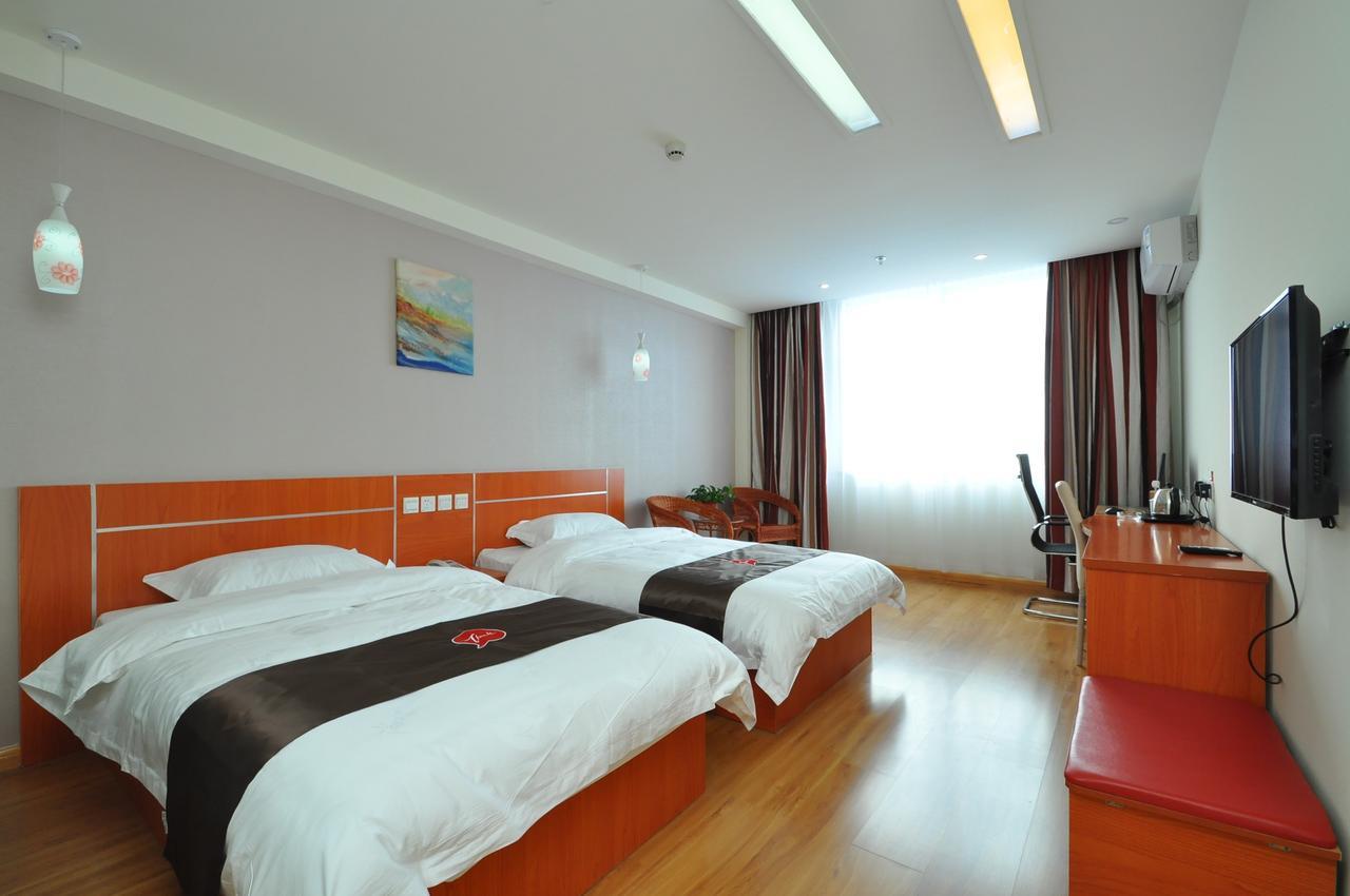 Thank Inn Chain Hotel West Eleven Road Mall Linyi  Dış mekan fotoğraf